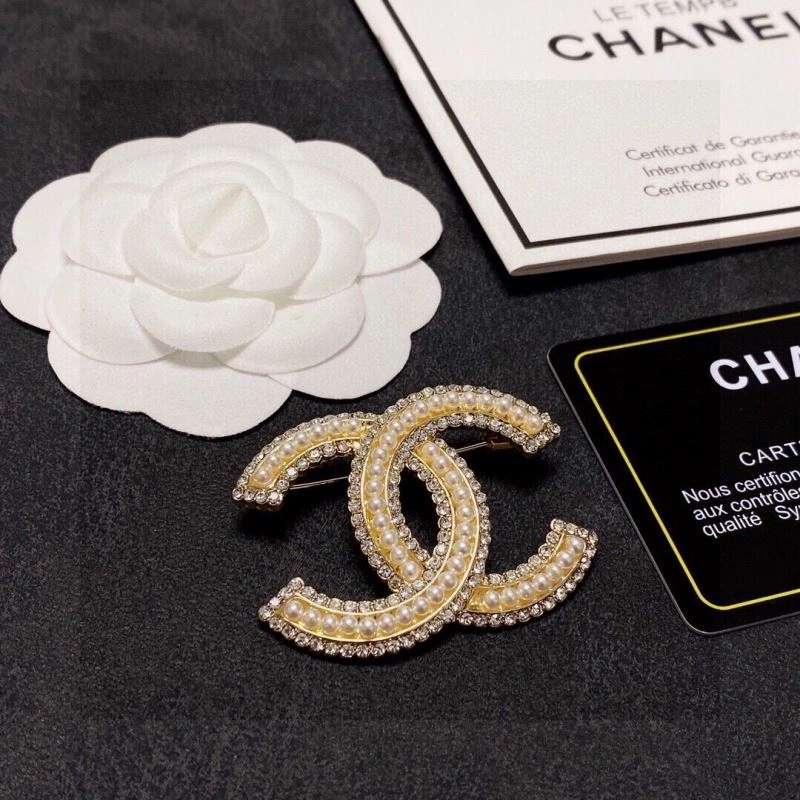 Chanel Brooches Lightweight 228238