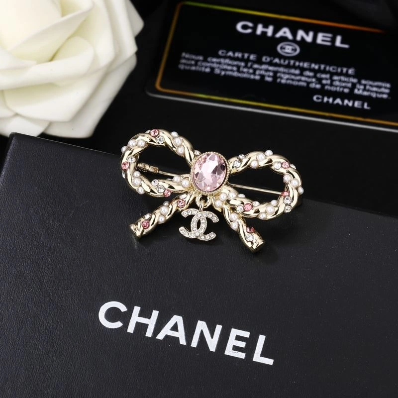 Bright Chanel Brooches 228279