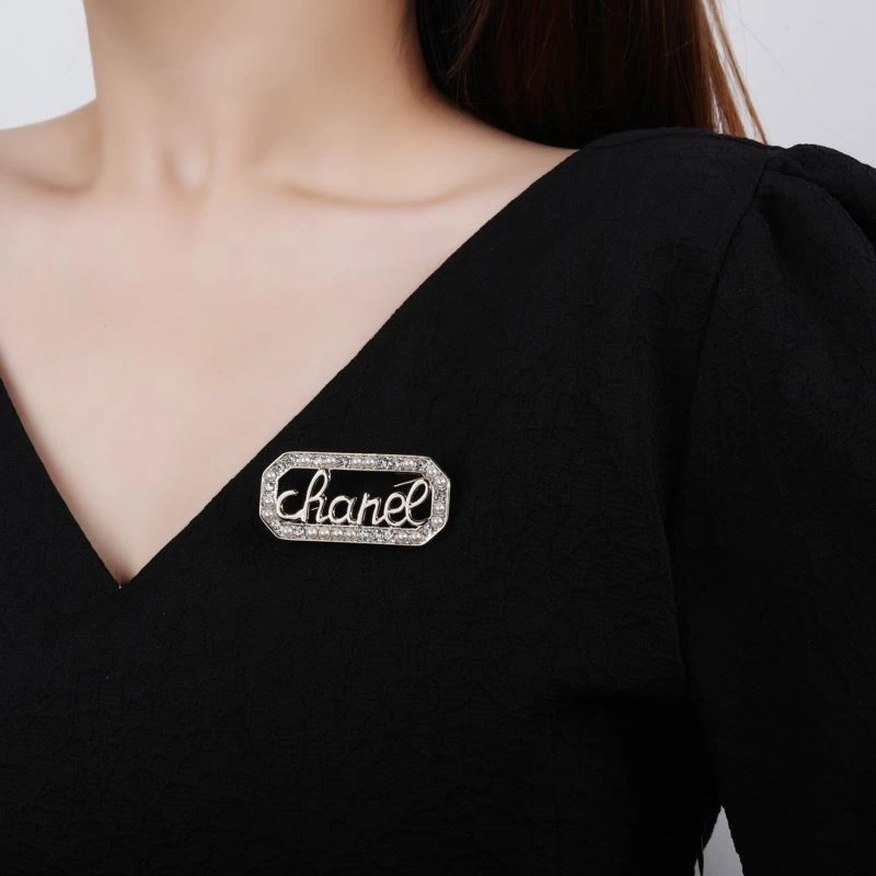 UrbanStyle Chanel Brooches 228237