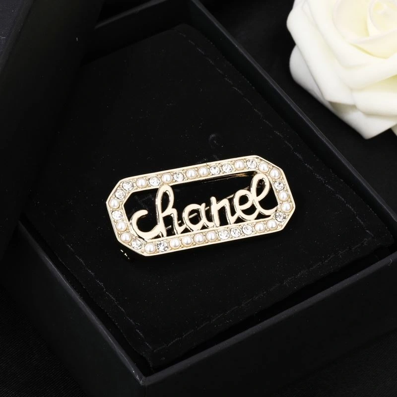 UrbanStyle Chanel Brooches 228237