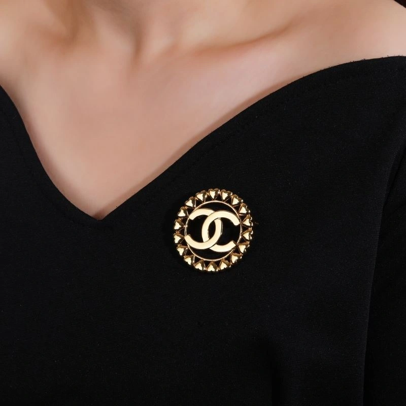 Chanel Brooches Resilient 228228