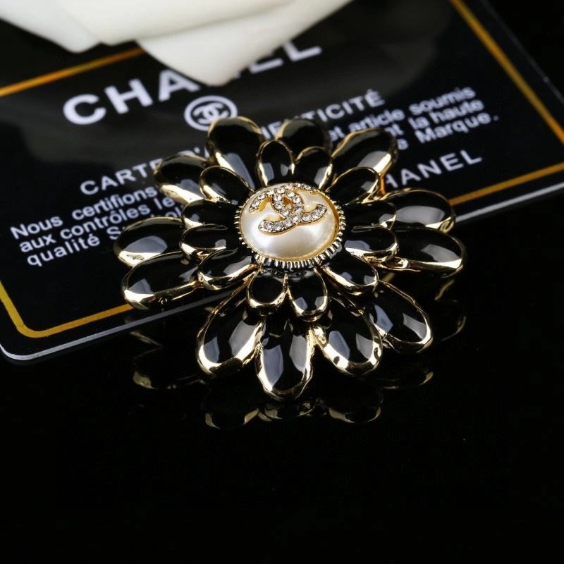 Chanel Brooches Comfortable 228216