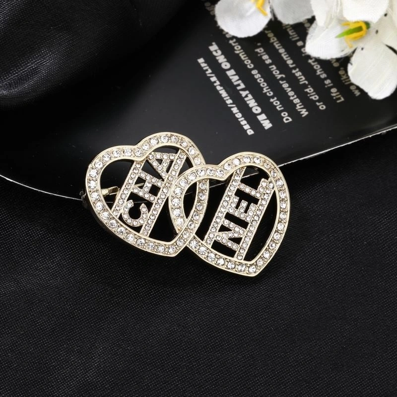SmoothTexture Chanel Brooches 228219