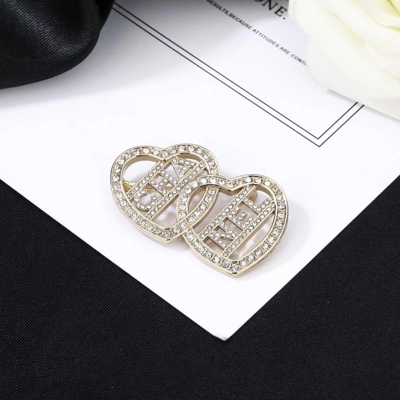 SmoothTexture Chanel Brooches 228219