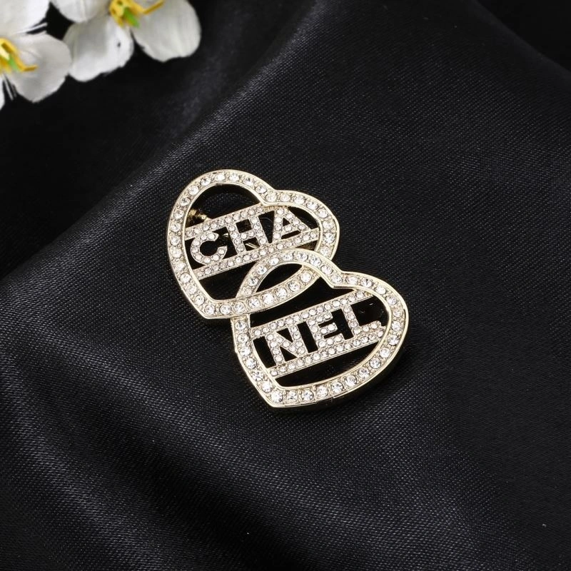 SmoothTexture Chanel Brooches 228219