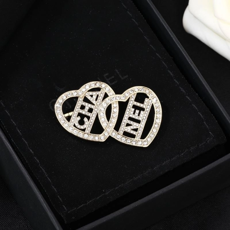 SmoothTexture Chanel Brooches 228219