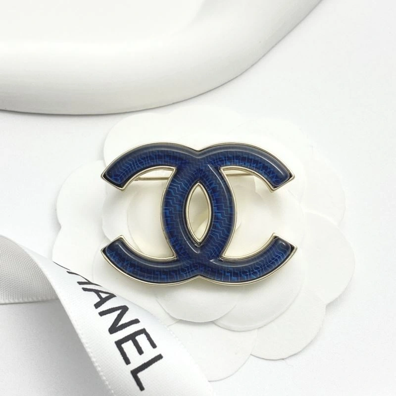 Seasonal Chanel Brooches 228261