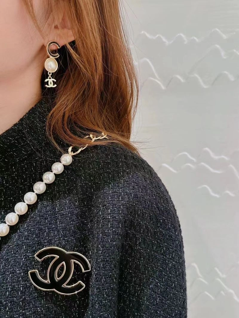 Durable Chanel Brooches 228226