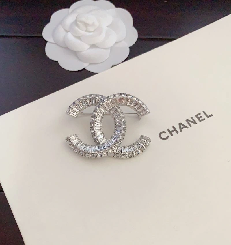 FreshLook Chanel Brooches 228211
