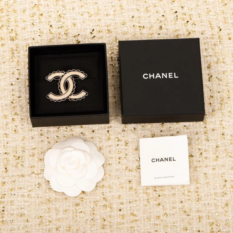 Chanel Brooches TimelessDesign 228260