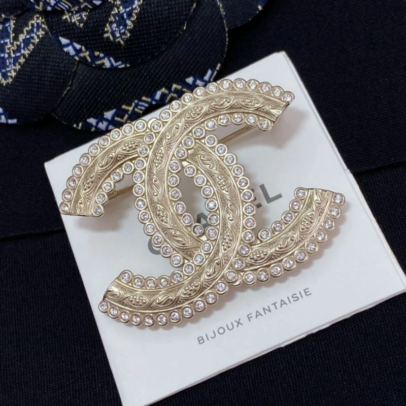 Chanel Brooches Trendy 228210
