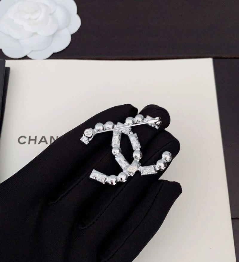 SmartChoice Chanel Brooches 228230