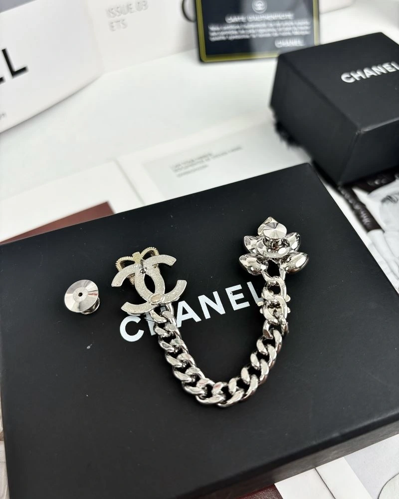SmartChoice Chanel Brooches 228184