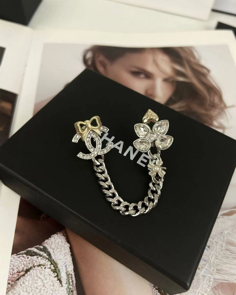 SmartChoice Chanel Brooches 228184