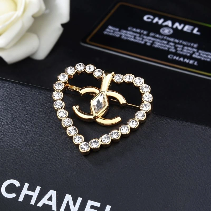 Modern Chanel Brooches 228180