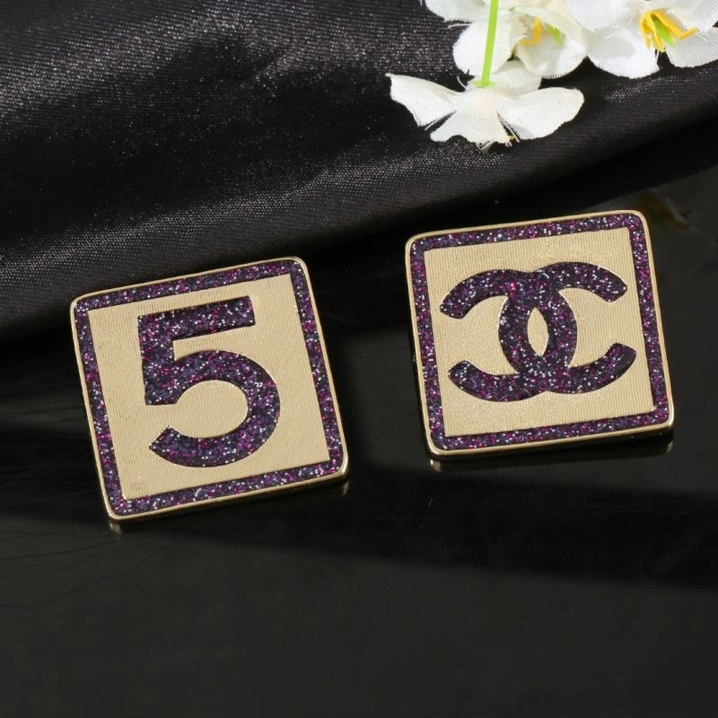 Chanel Brooches Practical 228186