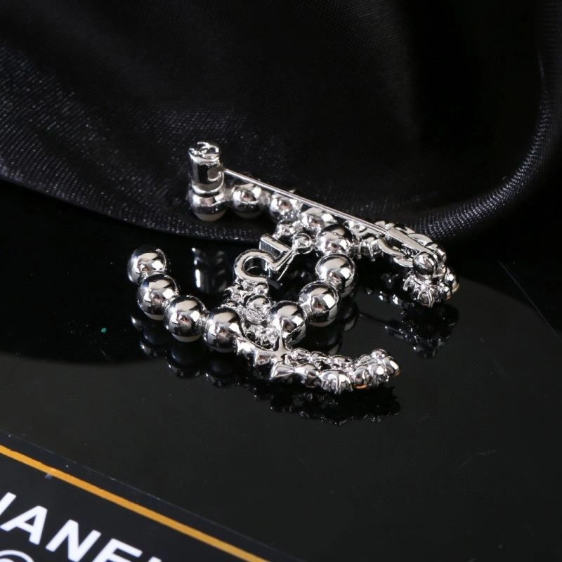 Upgraded Chanel Brooches 228175