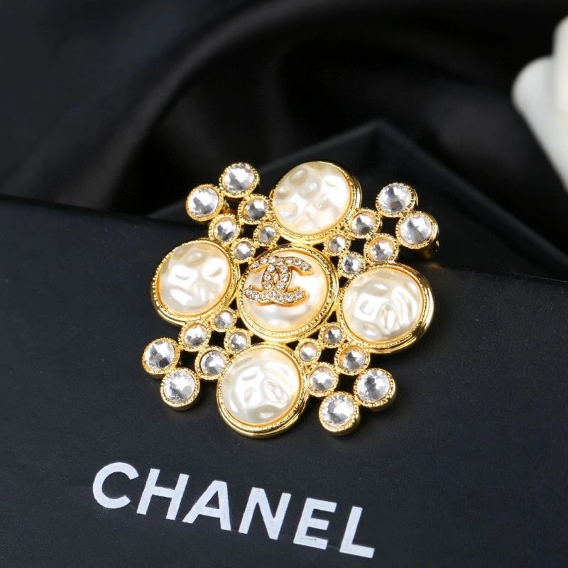 Chanel Brooches Casual 228193