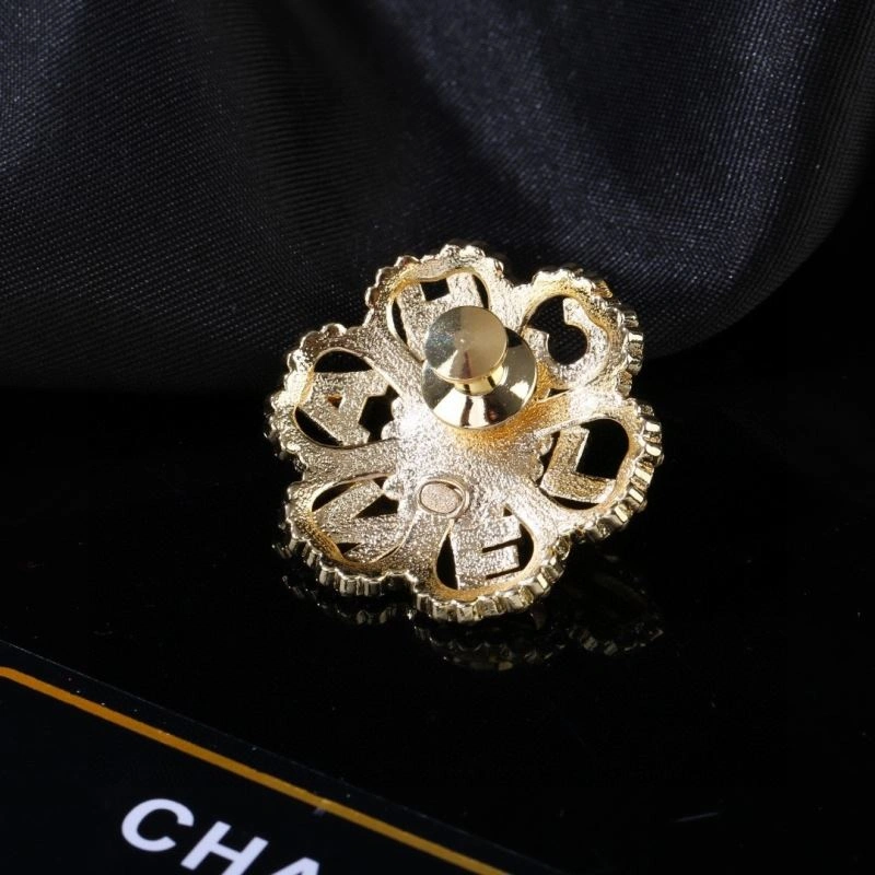 Trendsetting Chanel Brooches 228225