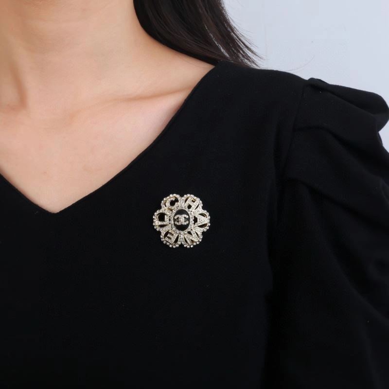 Trendsetting Chanel Brooches 228225