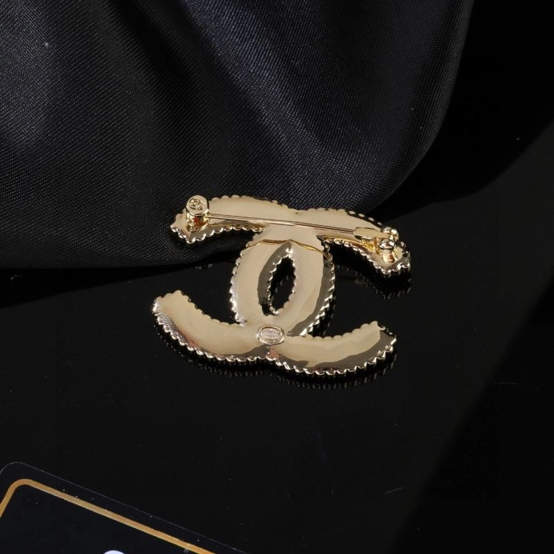 Chanel Brooches Minimalist 228215