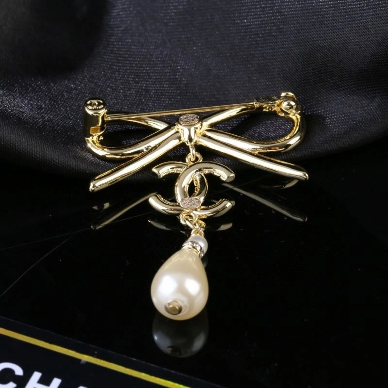 Chanel Brooches FastDry 228199