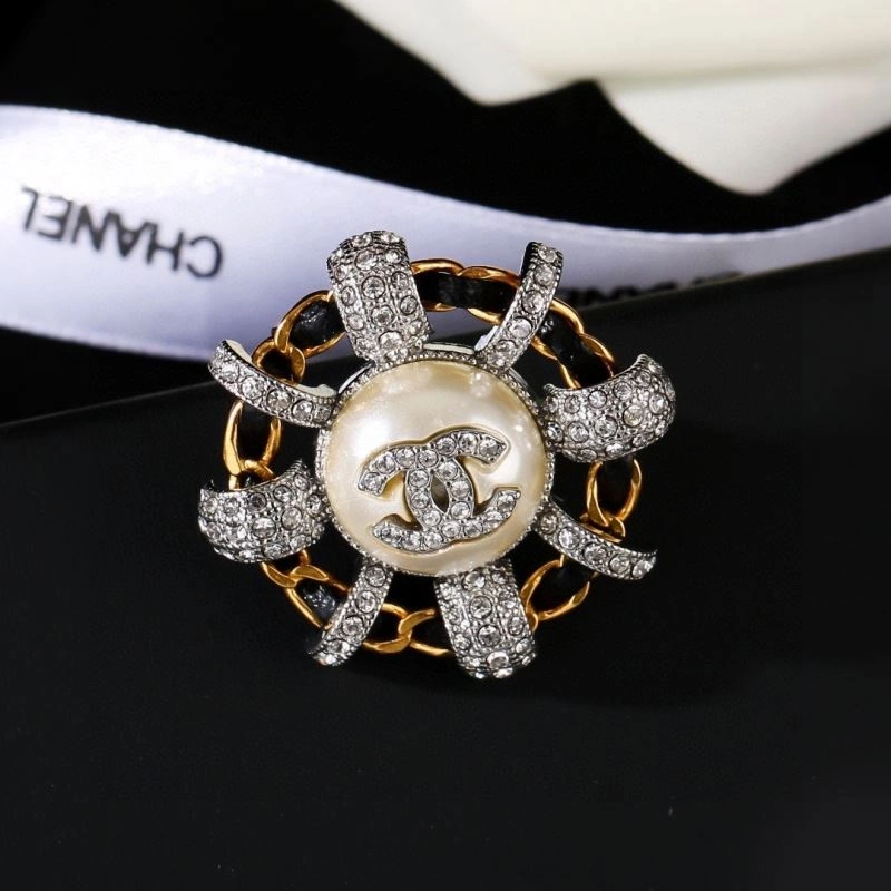 Chanel Brooches Soft 228154