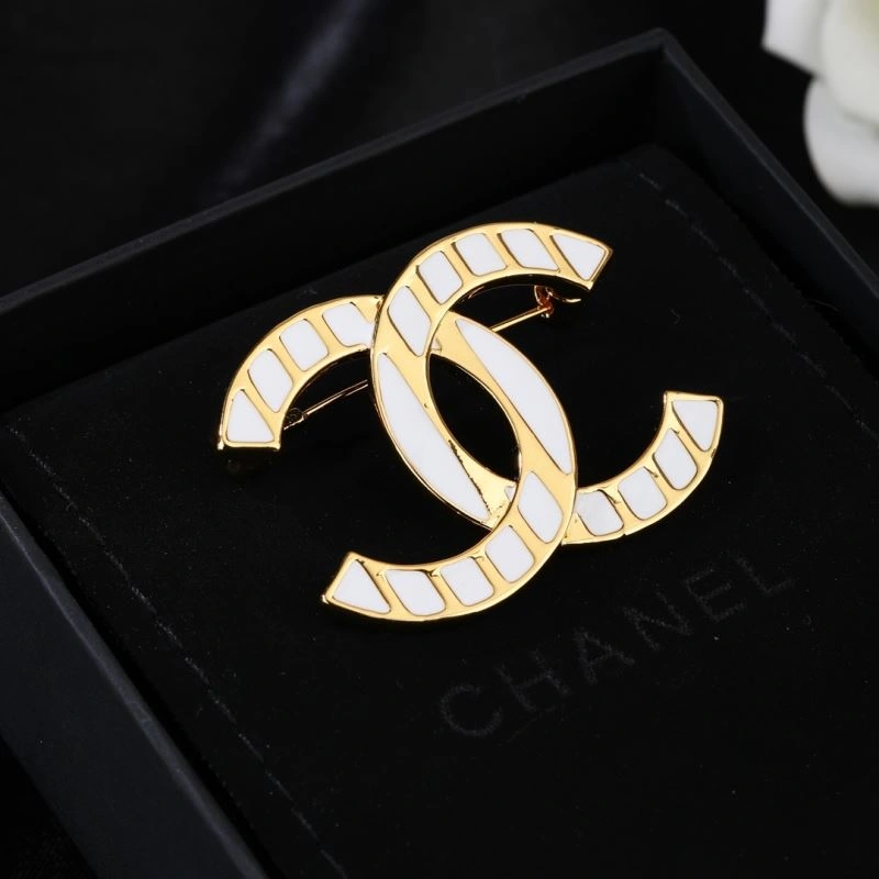 GoodFit Chanel Brooches 228166