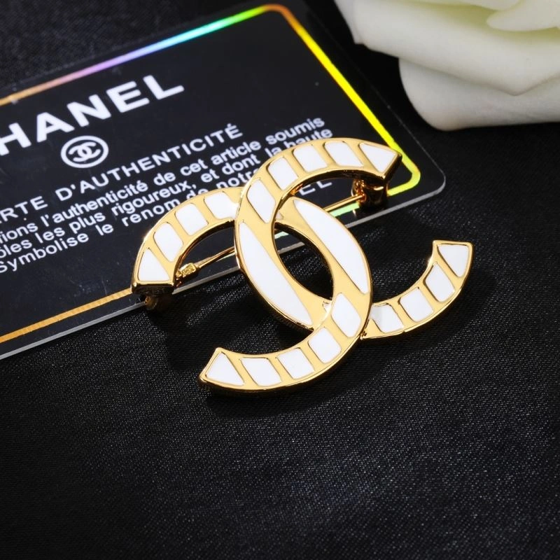 GoodFit Chanel Brooches 228166