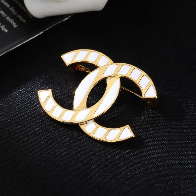 GoodFit Chanel Brooches 228166