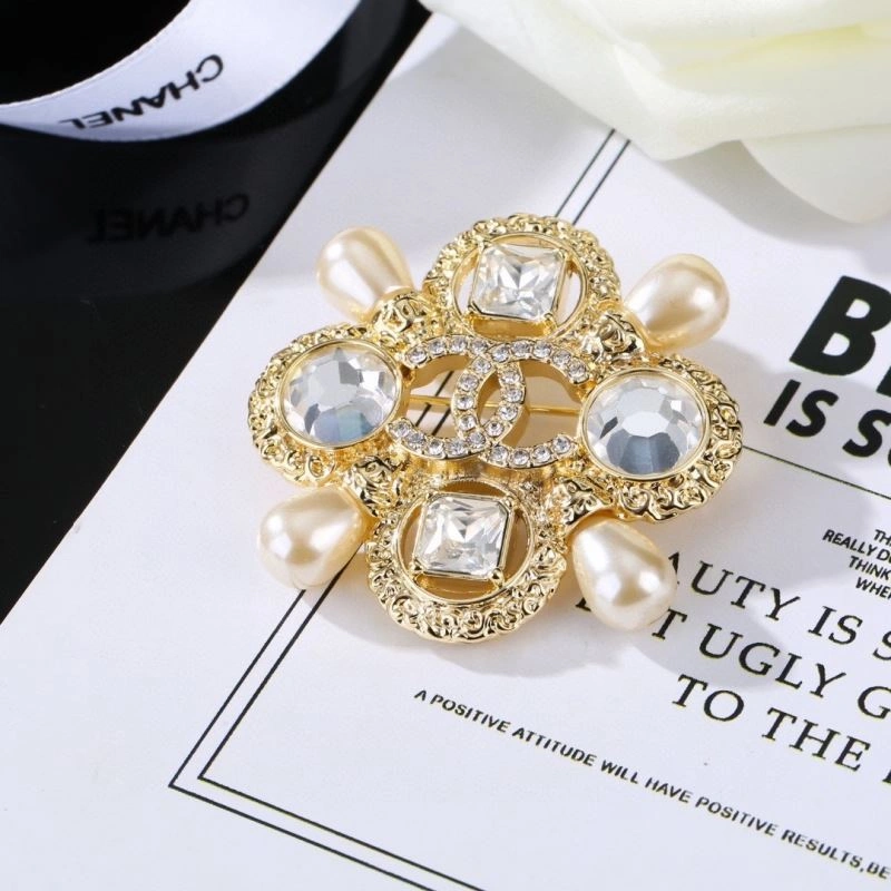 Trendy Chanel Brooches 228144
