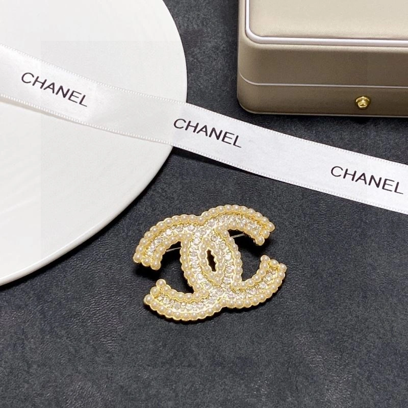 Chanel Brooches Soft 228140