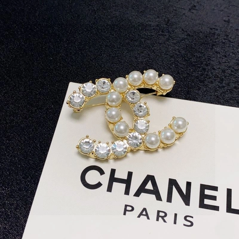Chanel Brooches SmoothTexture 228134