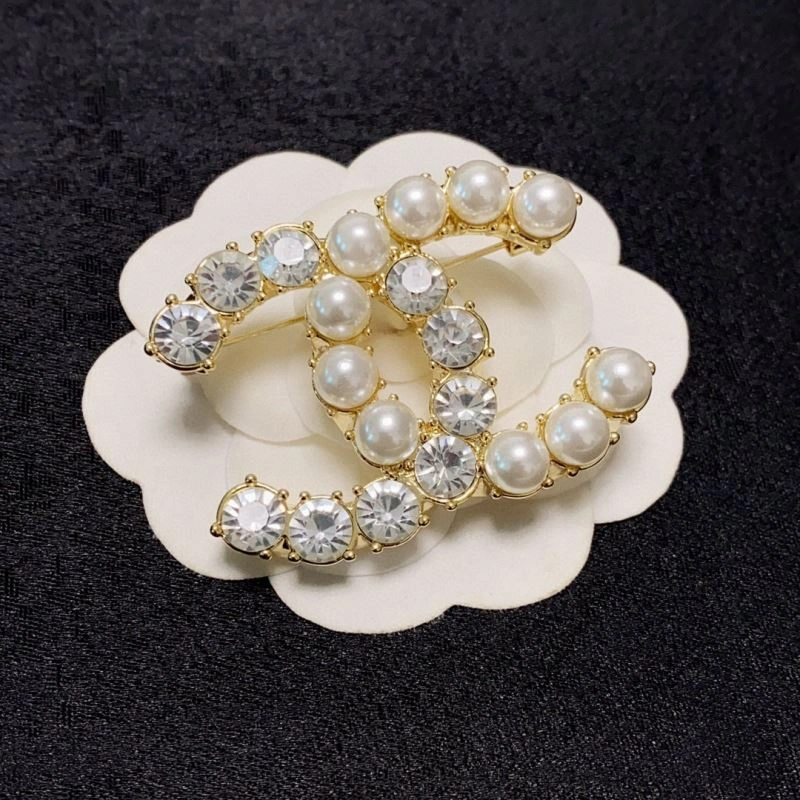 Chanel Brooches SmoothTexture 228134