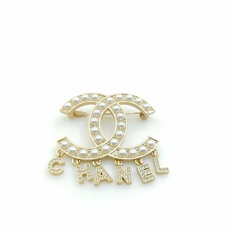 Refined Chanel Brooches 228162