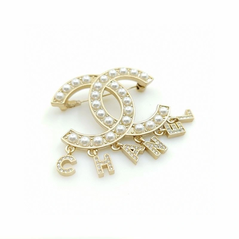 Refined Chanel Brooches 228162