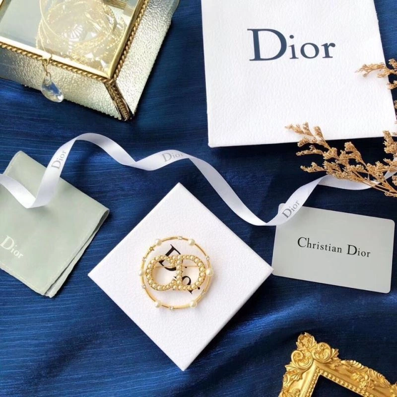 Chanel Brooches Sustainable 228139