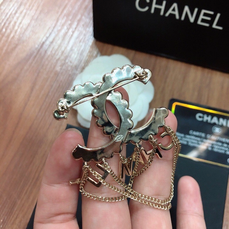 QuickDry Chanel Brooches 228176