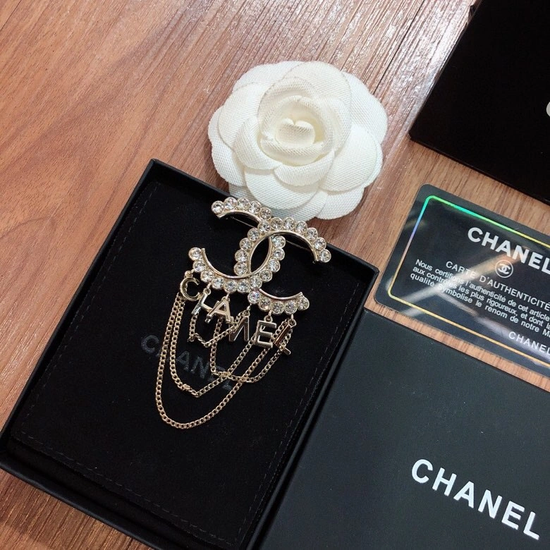 QuickDry Chanel Brooches 228176