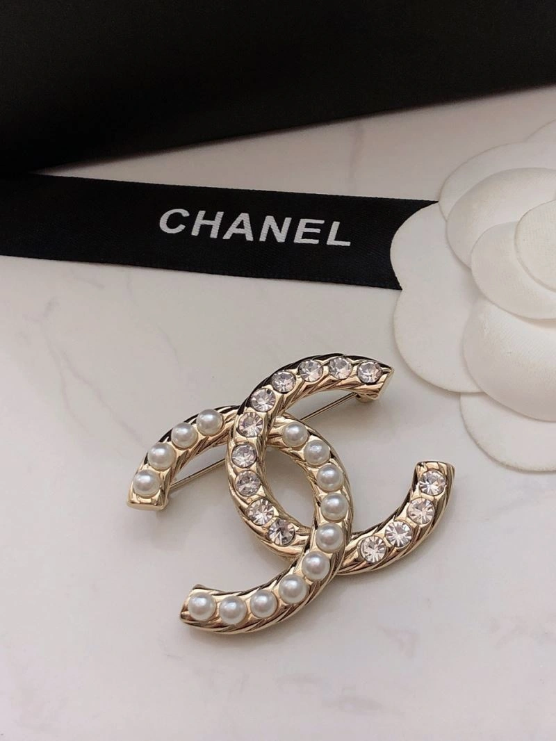 Chanel Brooches Vibrant 228114