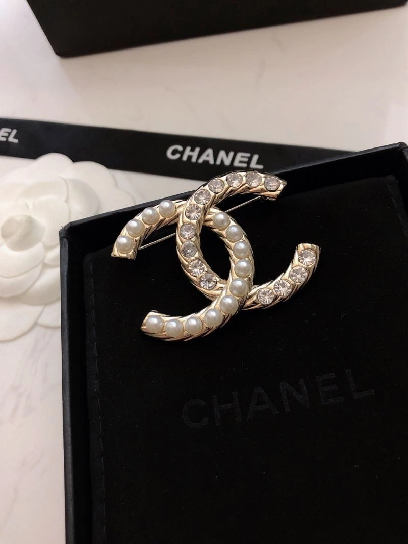 Chanel Brooches Vibrant 228114