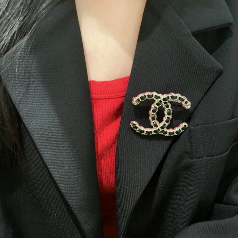 Chanel Brooches Colorful 228095