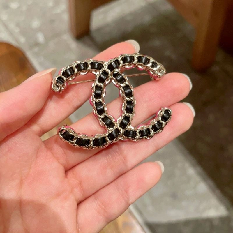 Chanel Brooches Colorful 228095