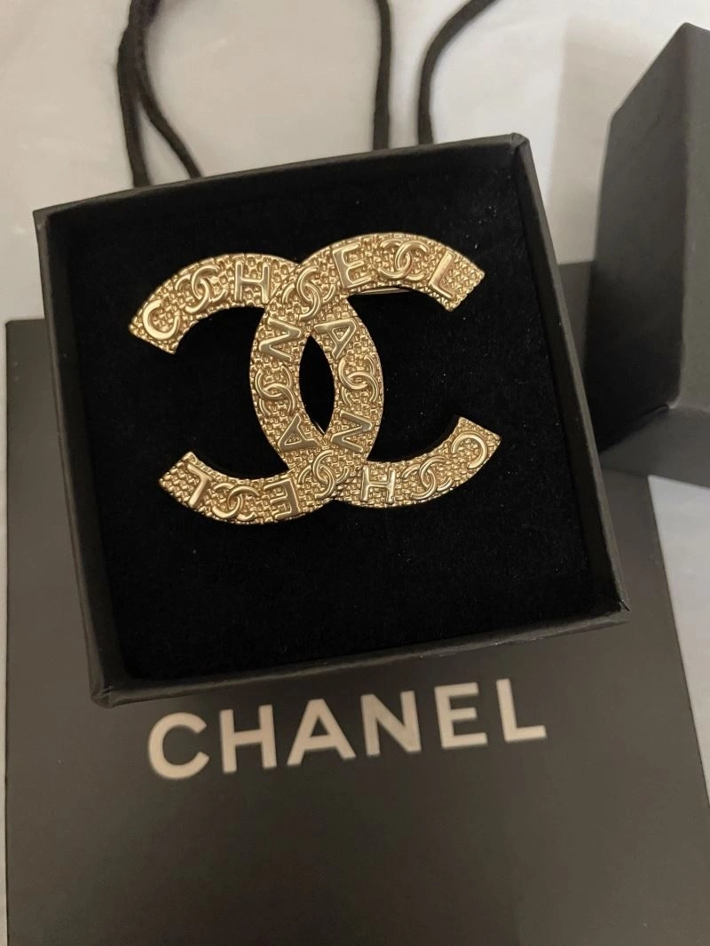 Original Chanel Brooches 228100