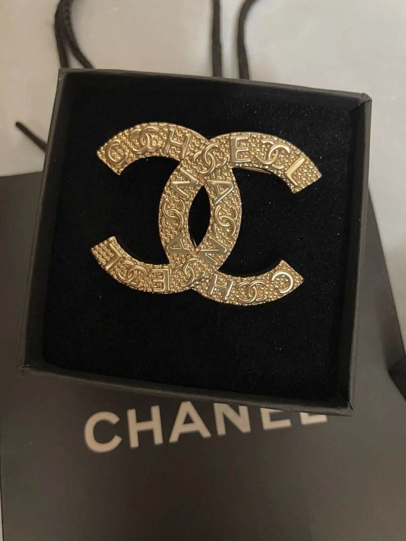 Original Chanel Brooches 228100