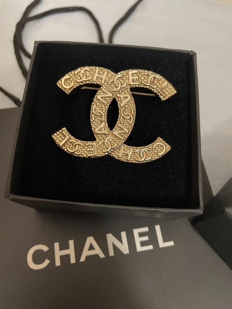 Original Chanel Brooches 228100