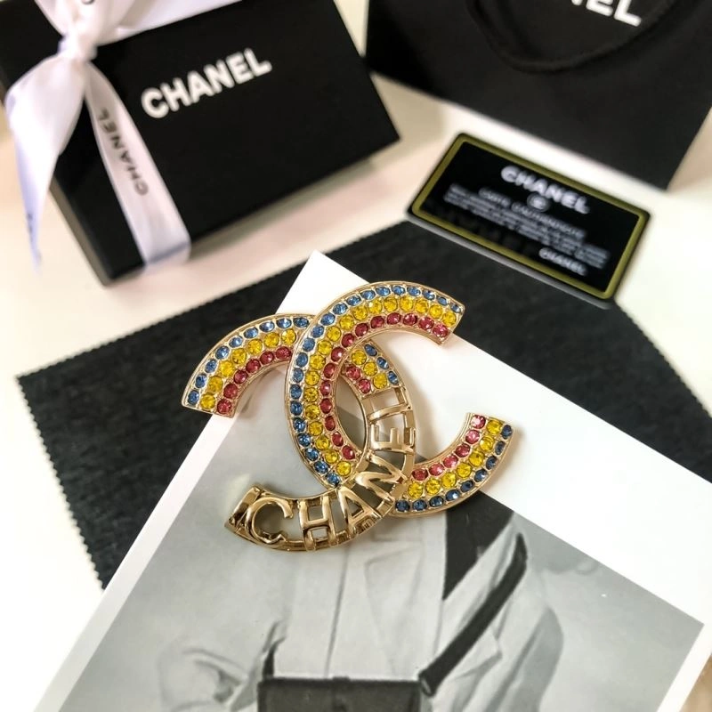 Packable Chanel Brooches 228094