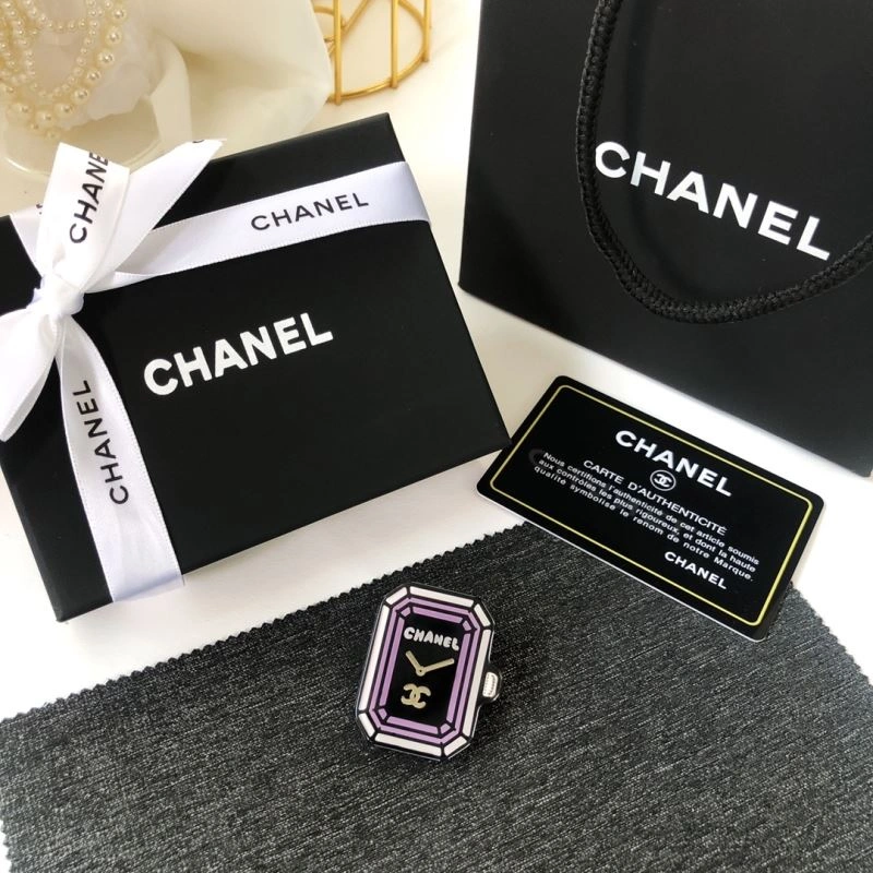 OnTrend Chanel Brooches 228113