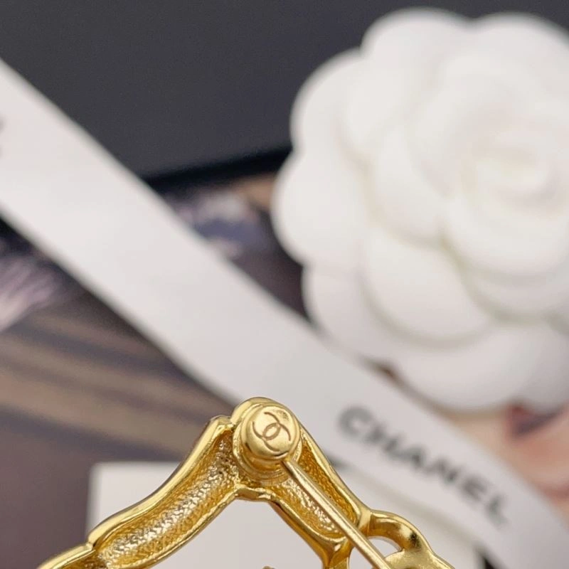 Chanel Brooches SunProtective 226416