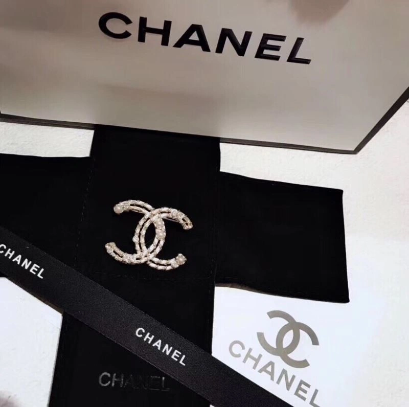 WeatherProof Chanel Brooches 226417